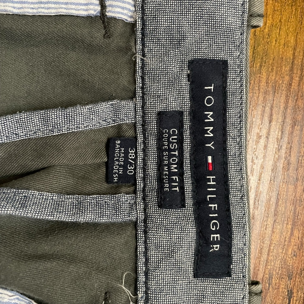 Tommy Hilfiger Men’s Classic Chino Pants